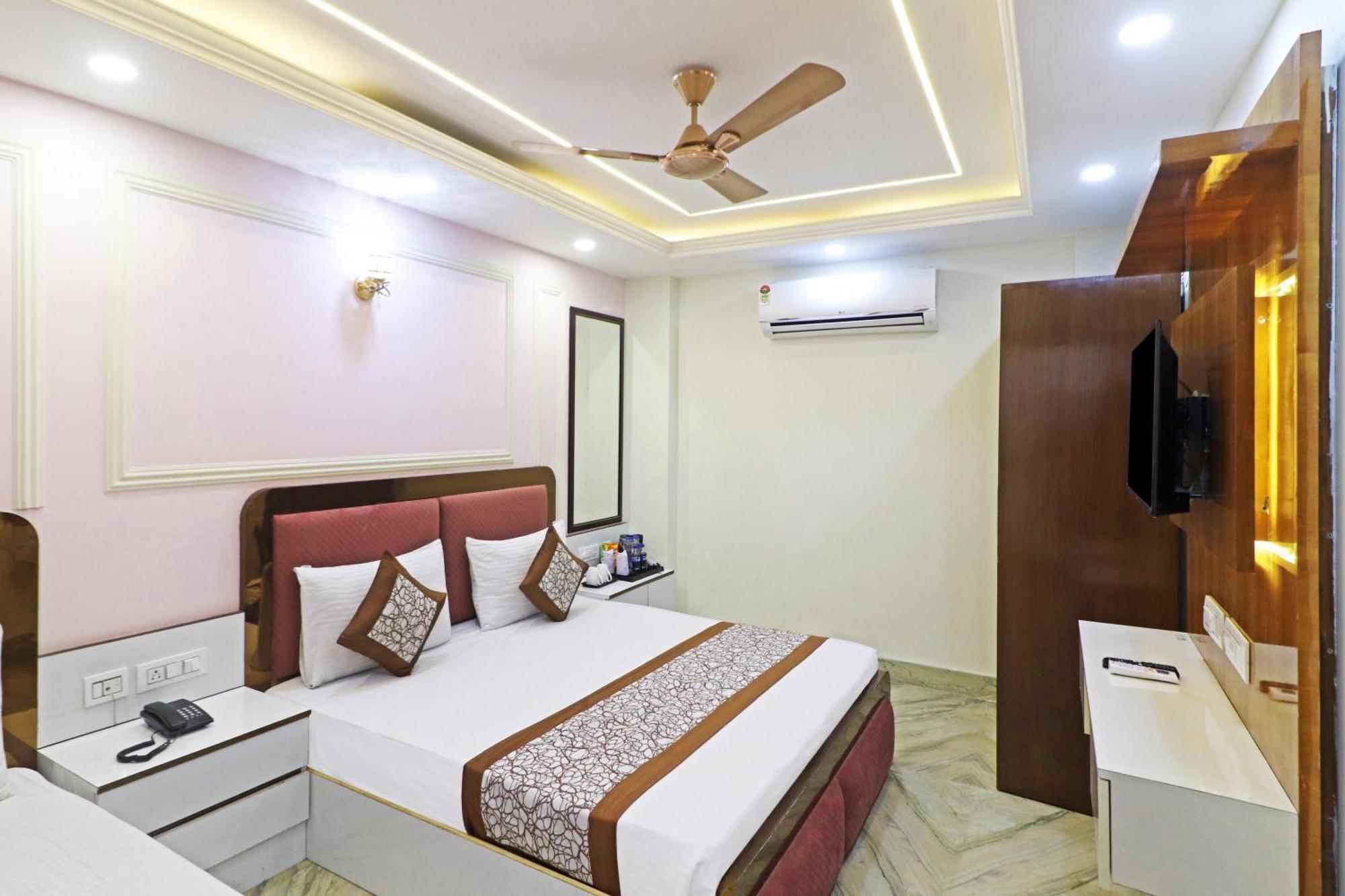 Hotel Samrat Residency 10 Mints Walking Distance Nizamuddin Railway Station New Delhi Exterior photo