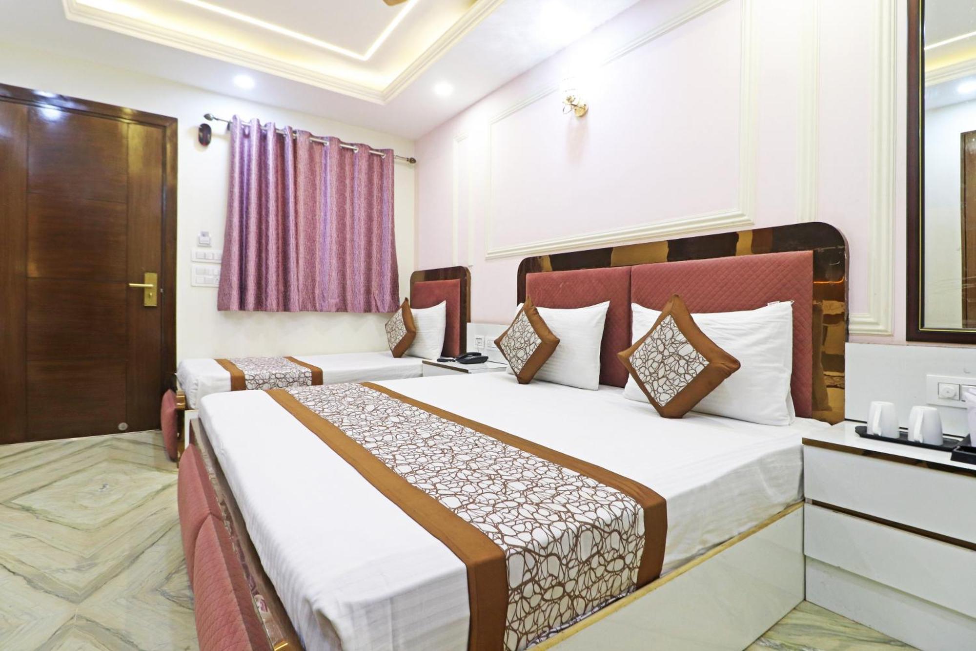 Hotel Samrat Residency 10 Mints Walking Distance Nizamuddin Railway Station New Delhi Exterior photo