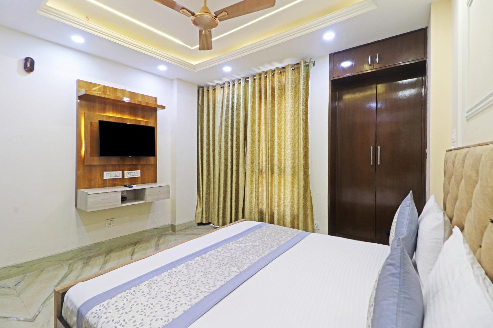 Hotel Samrat Residency 10 Mints Walking Distance Nizamuddin Railway Station New Delhi Exterior photo