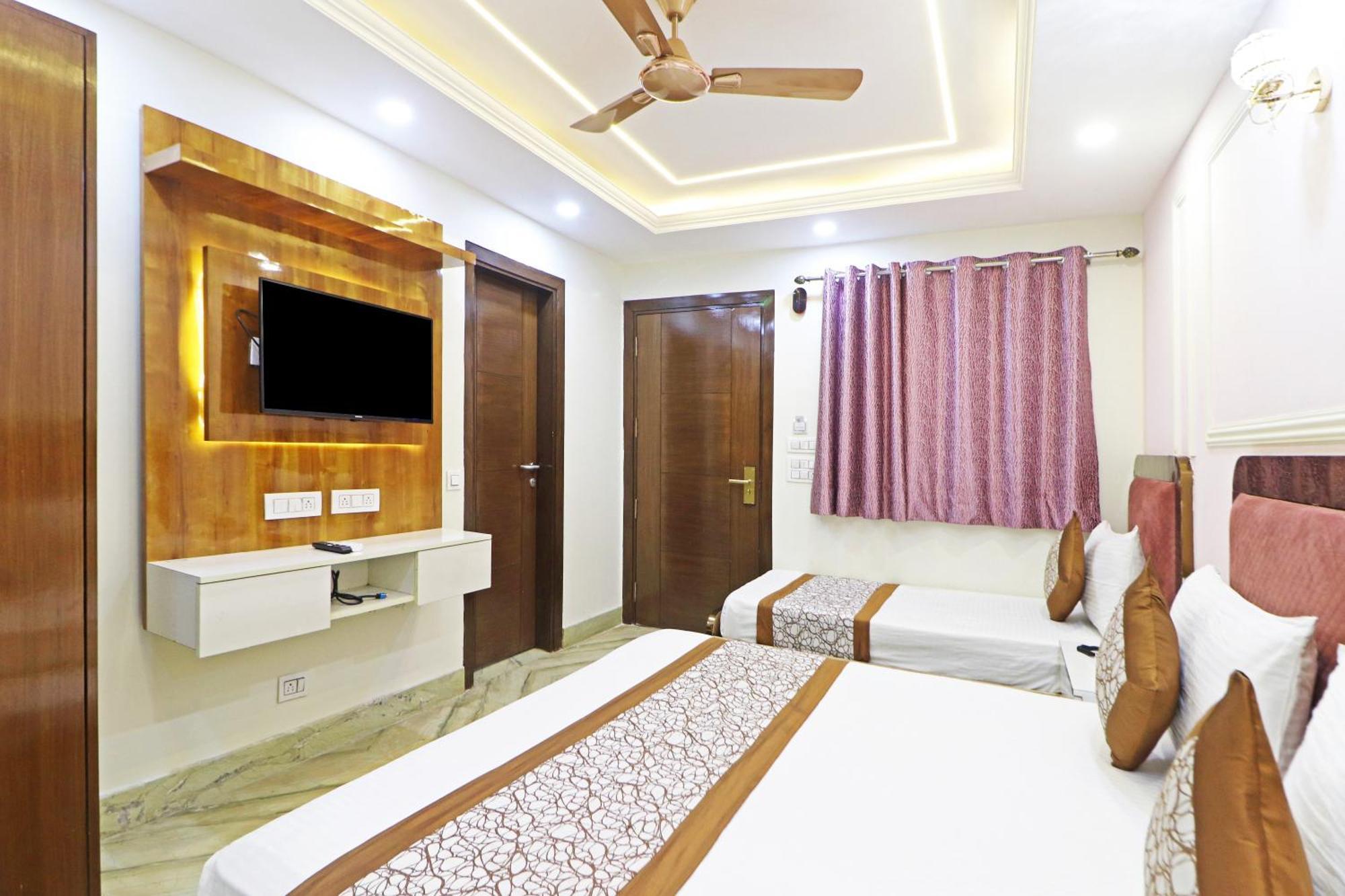 Hotel Samrat Residency 10 Mints Walking Distance Nizamuddin Railway Station New Delhi Exterior photo